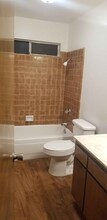 308 Saint Michael Ct, Unit A in Chico, CA - Foto de edificio - Building Photo