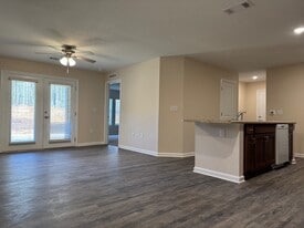 Sugar Creek Apartments in Macon, GA - Building Photo