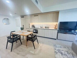 225 N Miami Ave in Miami, FL - Building Photo - Building Photo