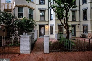 1124 25th St NW in Washington, DC - Building Photo