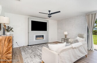 20 Anchor Dr in Indian Harbour Beach, FL - Building Photo - Building Photo