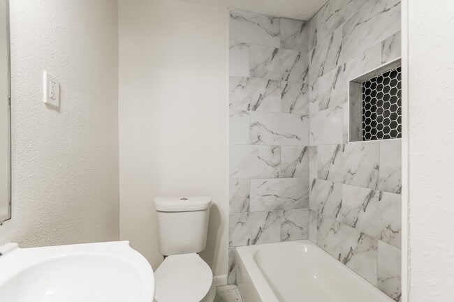 property at 502 N Jones St