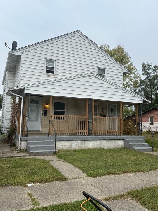 1541-1543 Dietzen Ave in Dayton, OH - Building Photo
