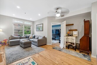 81 Monroe St in Hoboken, NJ - Building Photo - Building Photo