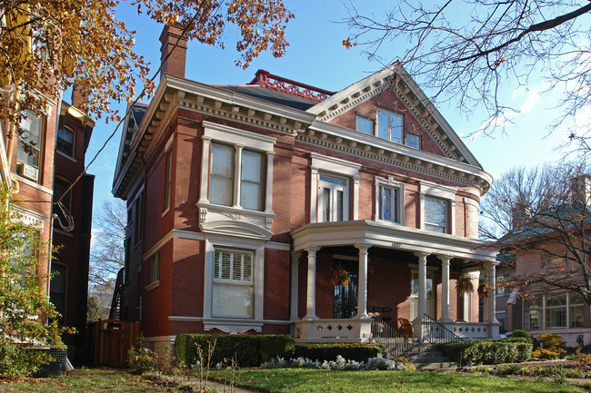 1027 Cherokee Rd in Louisville, KY - Building Photo - Building Photo