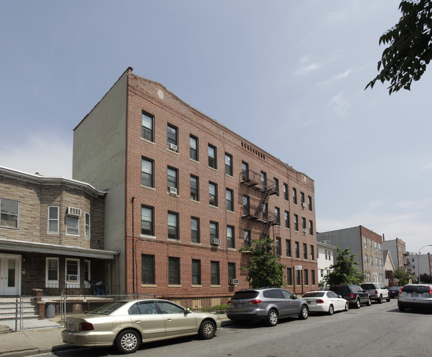 1397 E 2nd St in Brooklyn, NY - Building Photo