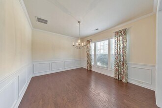 4990 Brierstone Dr in Alpharetta, GA - Building Photo - Building Photo