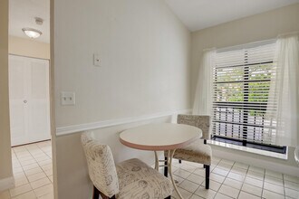 3340 Lucerne Park Dr in Greenacres, FL - Foto de edificio - Building Photo