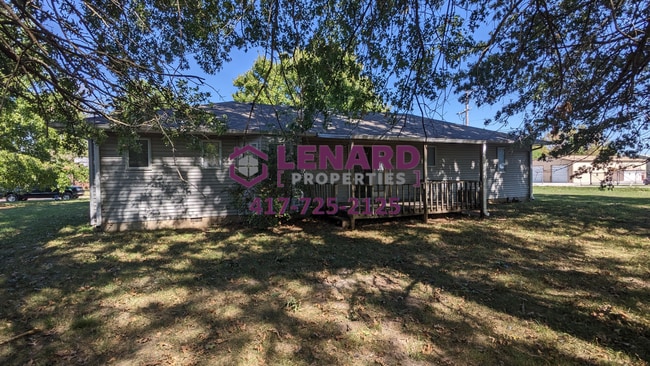 2206 W Austin St in Bolivar, MO - Building Photo - Building Photo