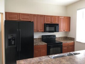 1213 Abaco Ln in Riviera Beach, FL - Building Photo