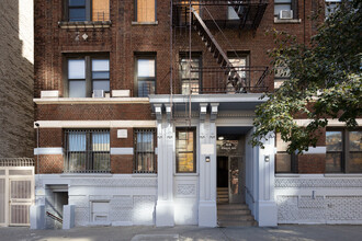 65-67 Nagle Ave in New York, NY - Building Photo - Building Photo