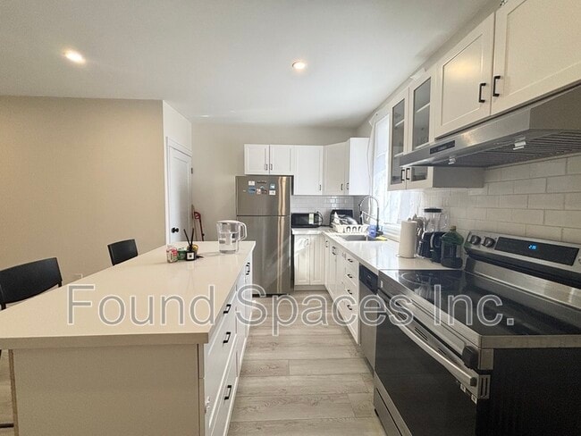 property at 718 Cannon St E