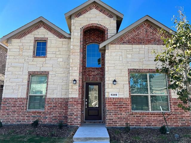 5349 Crosswinds Trail in Garland, TX - Foto de edificio