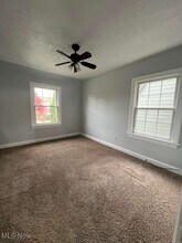 3536 Daleford Rd, Unit 2 in Shaker Heights, OH - Foto de edificio - Building Photo