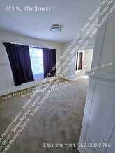 243 W 8th St in Long Beach, CA - Building Photo - Building Photo