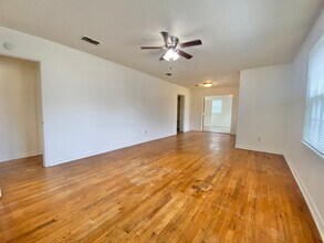 3505 26th St in Lubbock, TX - Building Photo - Building Photo