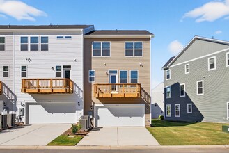 335 Chesapeake Cmns St in Garner, NC - Building Photo - Building Photo