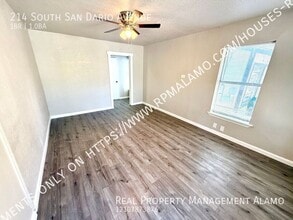 214 S San Dario Ave in San Antonio, TX - Building Photo - Building Photo
