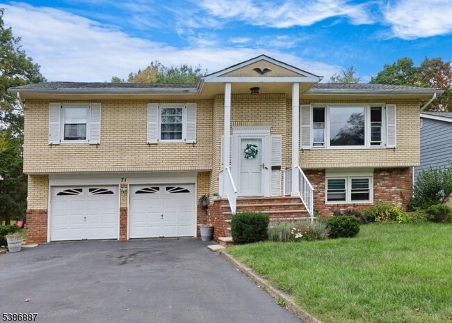 property at 71 Roosevelt St