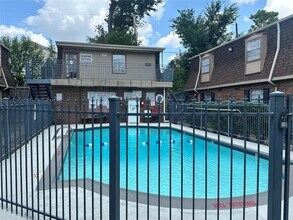 1751 Moritz Dr in Houston, TX - Building Photo - Building Photo