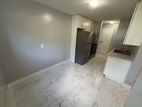 91-91 Ninth Ave in Kitchener, ON - Building Photo - Building Photo