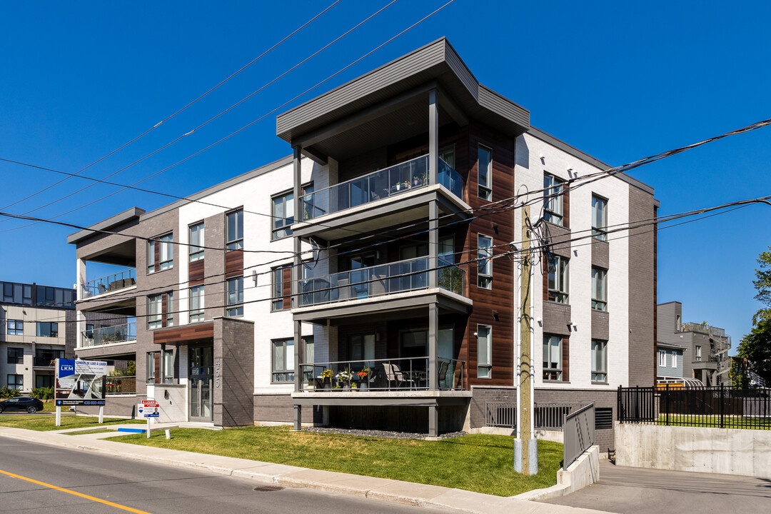 455 Des Prairies Boul in Laval, QC - Building Photo