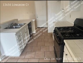 13456 Longbow Ct in Victorville, CA - Building Photo - Building Photo