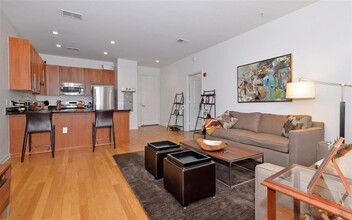 1100 Adams St in Hoboken, NJ - Building Photo - Building Photo
