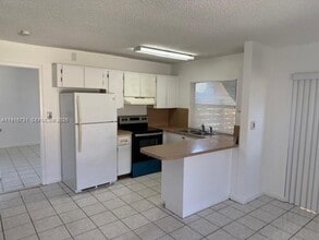 3104 NW 4th Terrace in Pompano Beach, FL - Foto de edificio - Building Photo