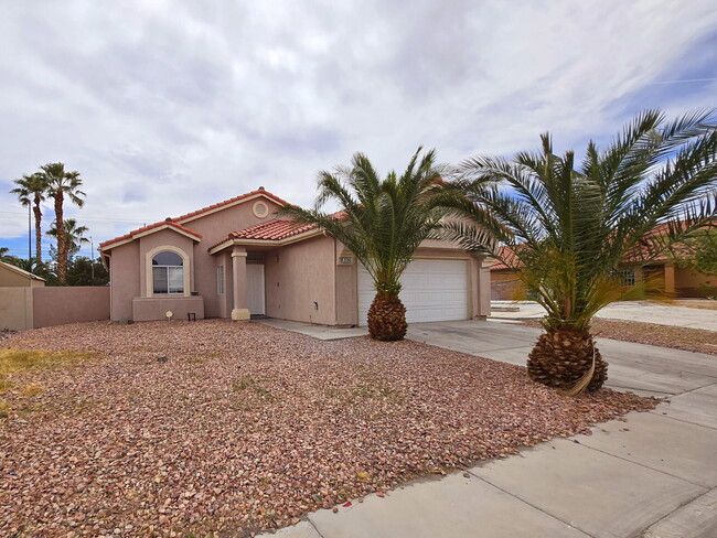 2205 Keller Ct in North Las Vegas, NV - Building Photo - Building Photo