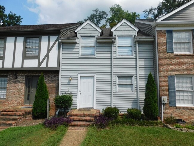 property at 755 Cahaba Manor Trail