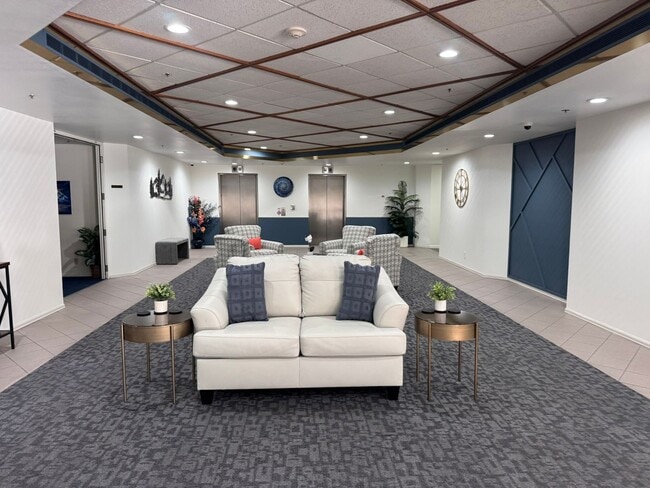 1111 Horizon Dr in Grand Junction, CO - Building Photo - Building Photo
