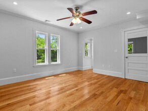 55 Hale St in Newton, MA - Building Photo - Building Photo
