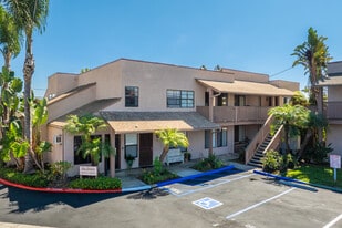Bay Breeze in Costa Mesa, CA - Building Photo