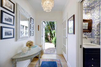 260 Oleander Ave in Palm Beach, FL - Building Photo - Building Photo