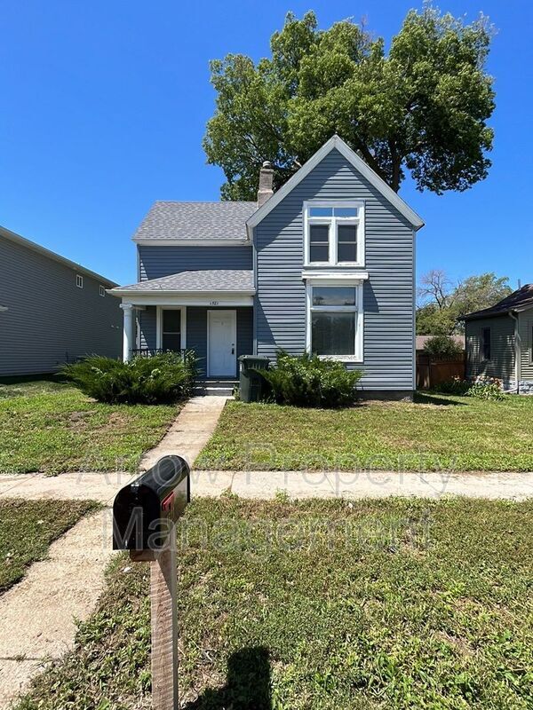 property at 1521 N 26th St