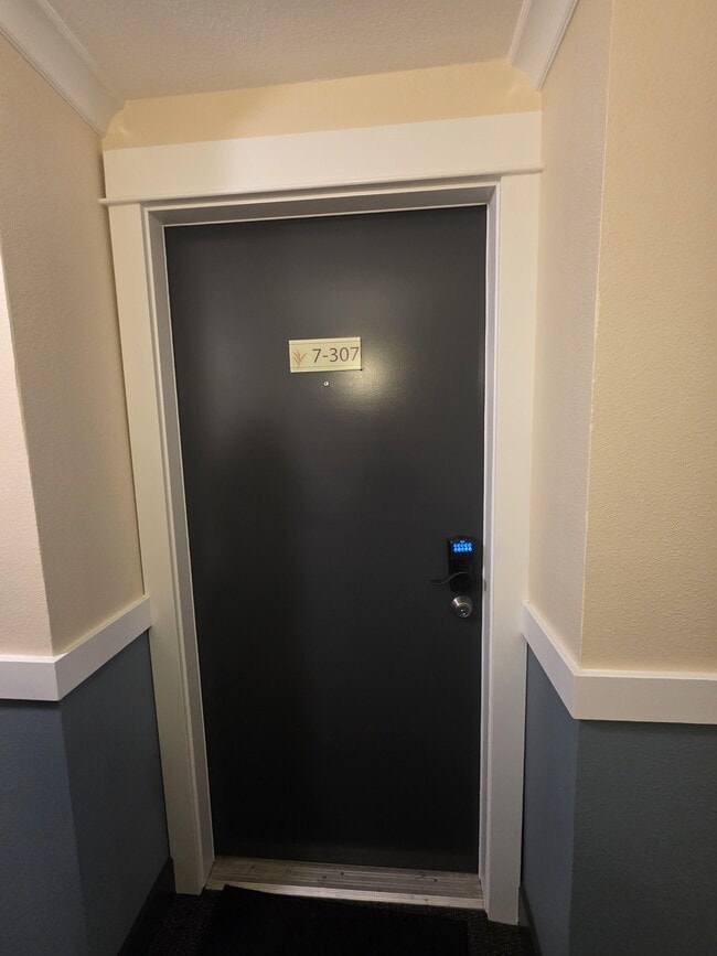 300 N 130th St in Seattle, WA - Building Photo - Building Photo