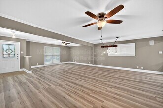 112 S Wood Ave in Denison, TX - Building Photo - Building Photo