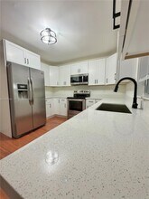 1434 SE Concha St in Port St. Lucie, FL - Building Photo - Building Photo