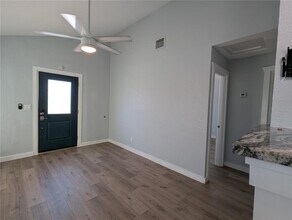 5005 Newton Ave S in Gulfport, FL - Building Photo - Building Photo