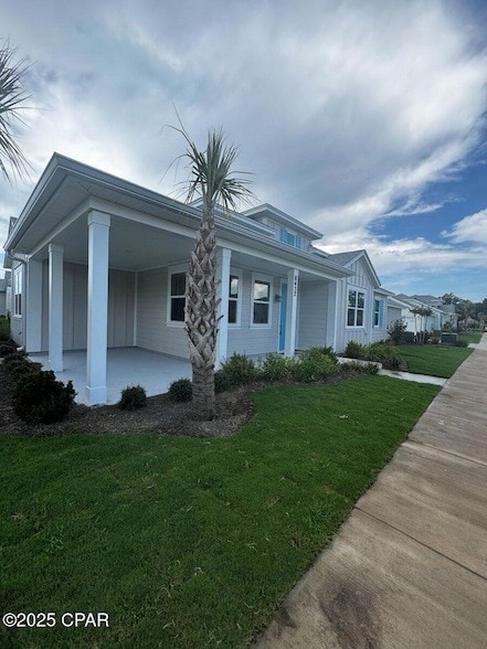 8432 Dreams Float Ct in Panama City Beach, FL - Foto de edificio - Building Photo