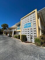 2155 Wood St, Unit A6 in Sarasota, FL - Building Photo