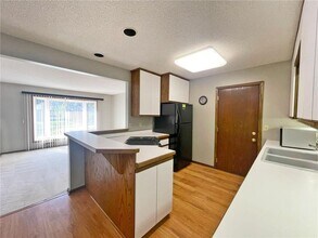 12940 Exley Ave in Apple Valley, MN - Building Photo - Building Photo