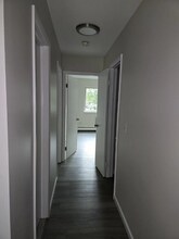 1601 Cherry Hill Dr in Arlington, NY - Foto de edificio - Building Photo