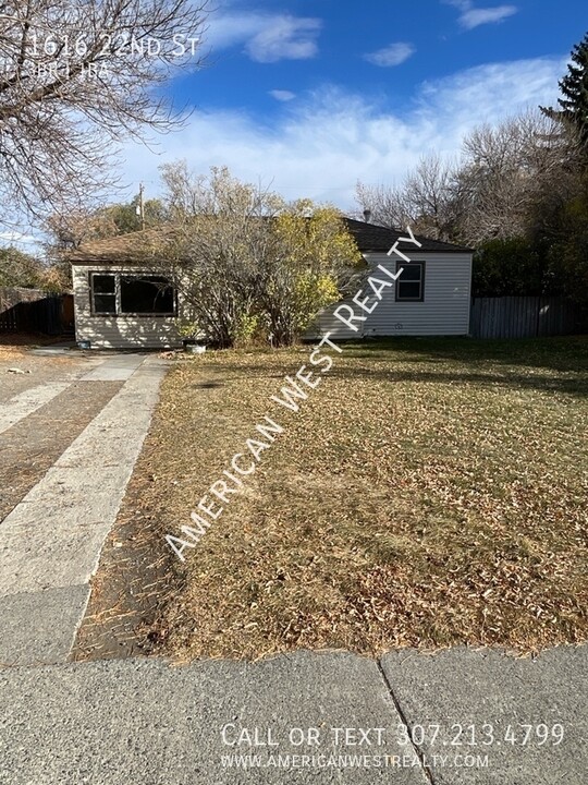 1616 22nd St in Cody, WY - Foto de edificio