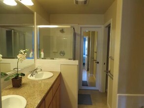 308 Vista Roma Way in San Jose, CA - Building Photo - Building Photo