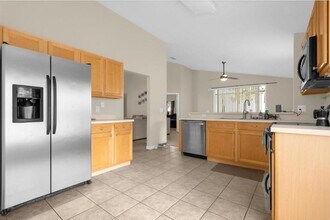 818 Oxford Dr in Davenport, FL - Building Photo - Building Photo