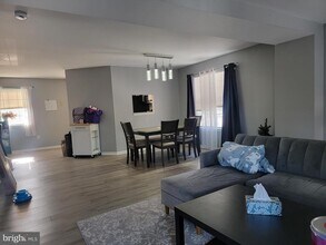 44120 Mistletoe Terrace in Ashburn, VA - Building Photo - Building Photo