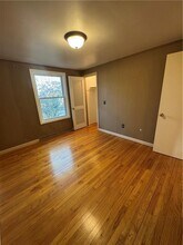 20 Wild Berry Dr in Cranston, RI - Building Photo - Building Photo