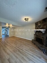 769 Cahaba Manor Trail in Pelham, AL - Building Photo - Building Photo